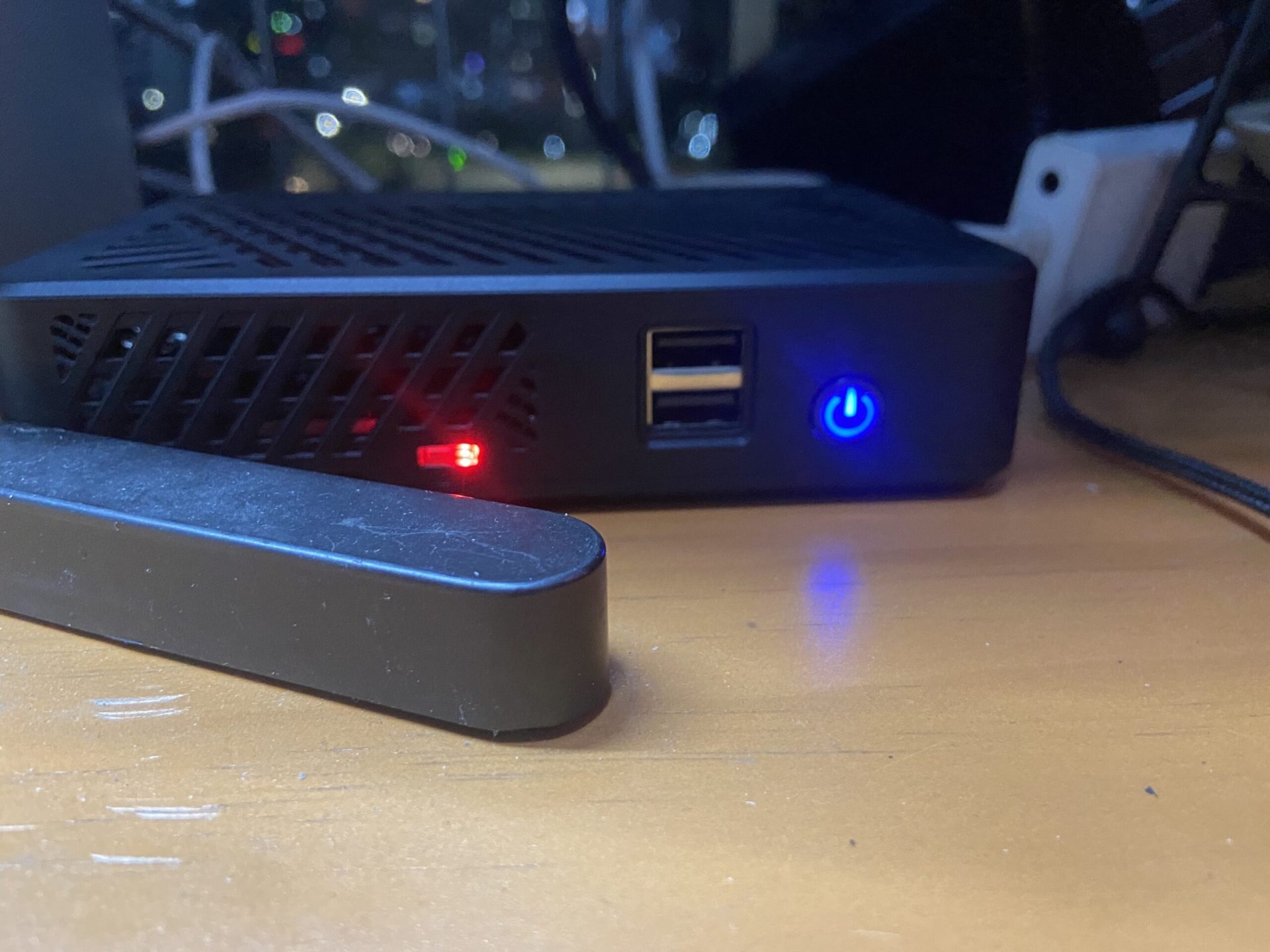 树莓派4B 4G
Deskpi Lite