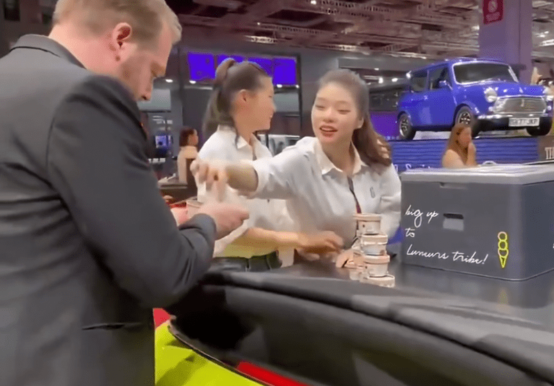 上海宝马mini冰淇淋事件