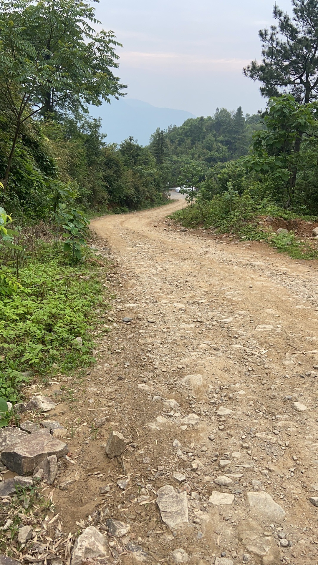 安顶山和同盘顶